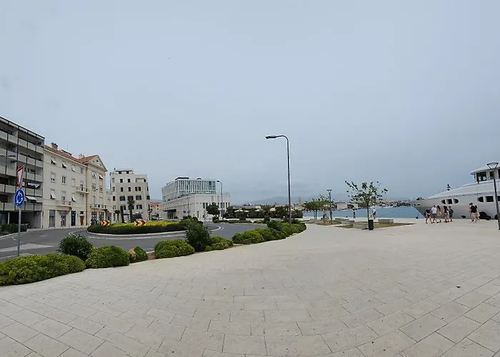 Minja *